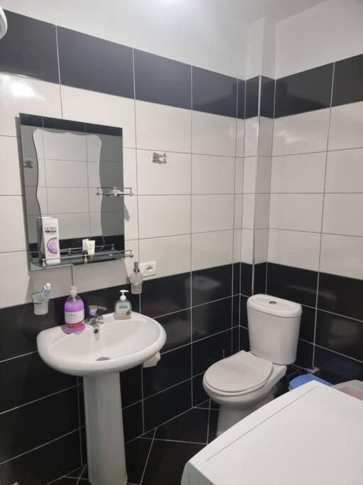 Two Suns Apartament Saranda Zewnętrze zdjęcie